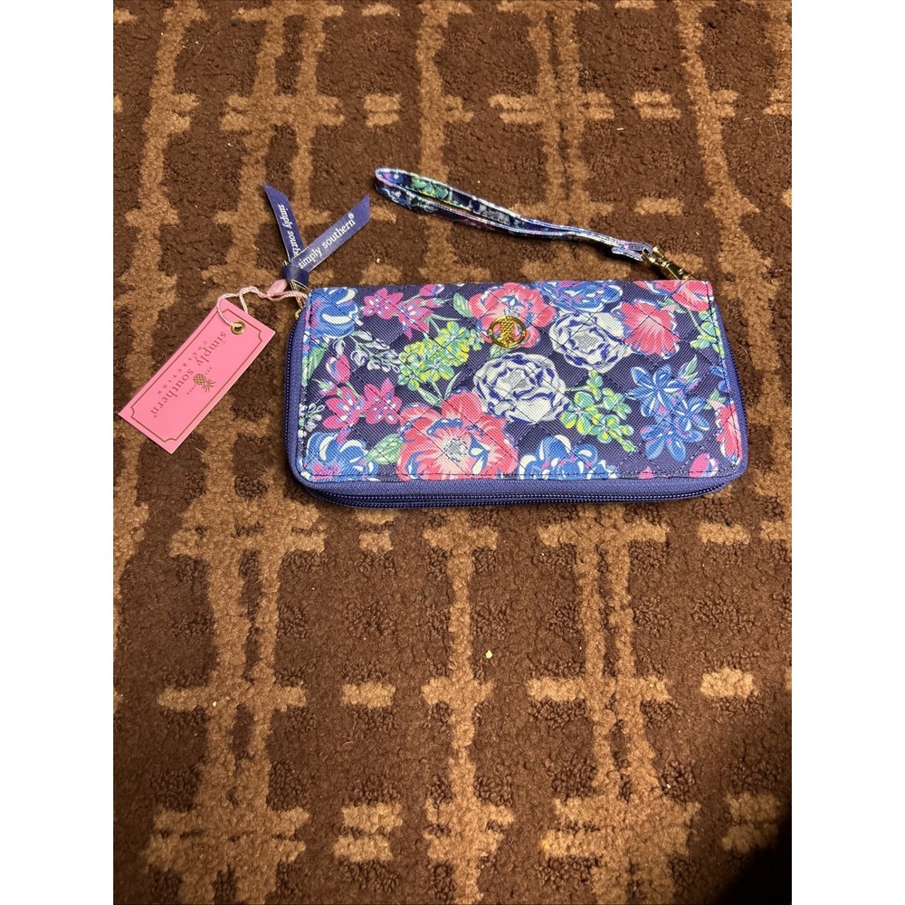 NWT‎ Simply Southern Bloom Pattern Blue Wristlet/Wallet